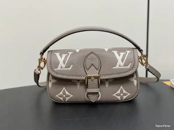 Diane-19*10.5*6 CM Nano LOUIS VUITTON 0701